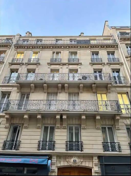 Quiet And Spacious Apartment Near Champs Elysees Párizs Kültér fotó